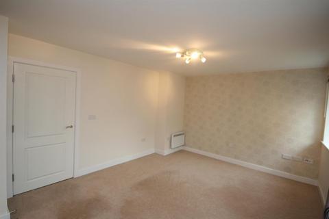 2 bedroom flat to rent, Smeaton Court, Horsforth, Leeds, LS18