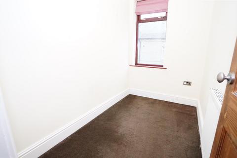 40 Mount Terrace, Bradford, BD2 2JE