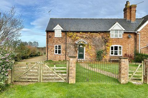 4 bedroom semi-detached house for sale, Redbrook, Nr Whitchurch