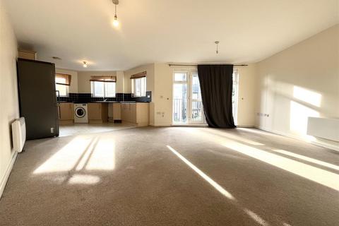 2 bedroom flat to rent, Bradmore Court, 2 Enstone Road, Enfield