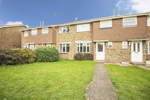 3 bedroom terraced house to rent, Perram Close, Broxbourne EN10