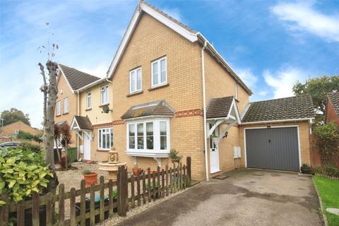 3 bedroom end of terrace house for sale, Carlyle Gardens, Wickford, Essex, SS12