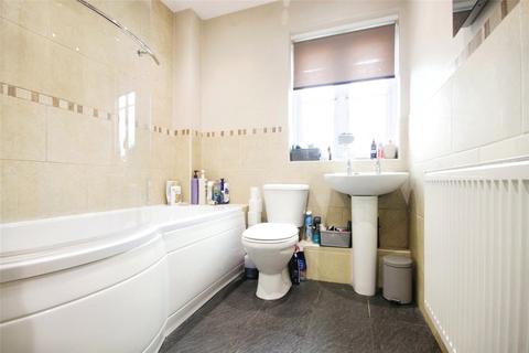 3 bedroom end of terrace house for sale, Carlyle Gardens, Wickford, Essex, SS12