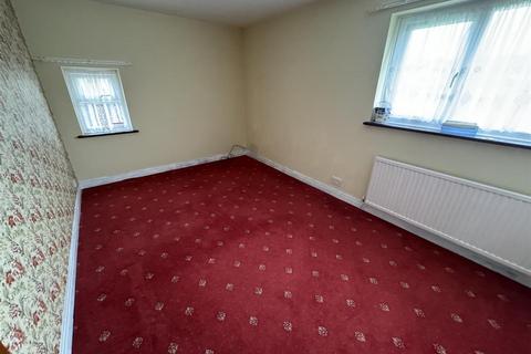 2 bedroom detached bungalow to rent, Llys Y Wylan, Llanrwst