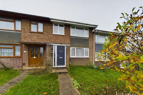 3 bedroom terraced house for sale, Britten Road, Basingstoke RG22