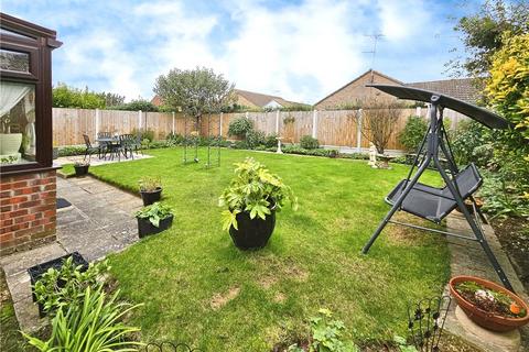 3 bedroom bungalow for sale, Saxstead Drive, Clacton-on-Sea, Essex