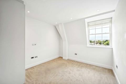 2 bedroom flat for sale, Kew Bridge Road, Kew TW8