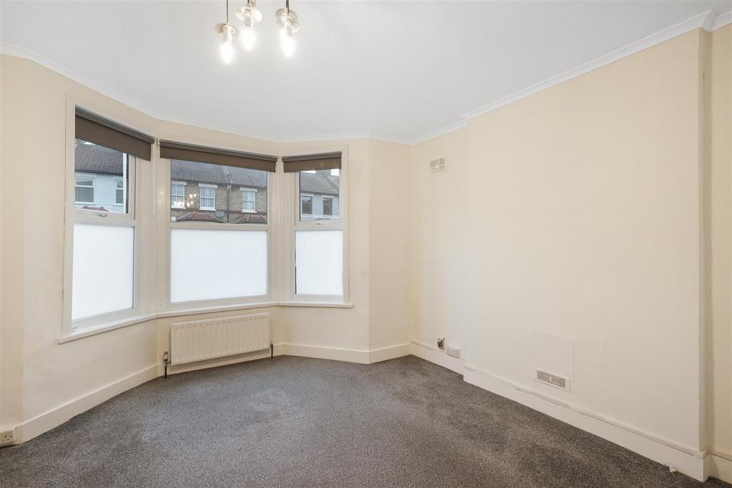 Flat 1, 96 Holmesdale Road   RMH5n4 Zz Mr1y Ve Dmj Lu J.