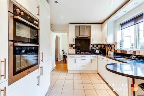 4 bedroom detached house for sale, Shambrook Road, Cheshunt, Waltham Cross, Hertfordshire, EN7 6WB