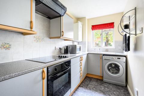 1 bedroom end of terrace house for sale, Eyston Drive, Weybridge, KT13