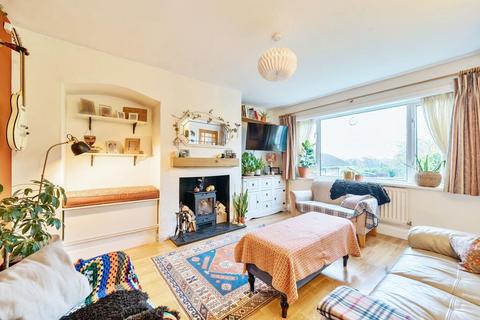 4 Crescent Place, Tenbury Wells, WR15 8DF