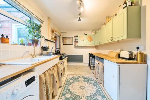 4 Crescent Place, Tenbury Wells, WR15 8DF