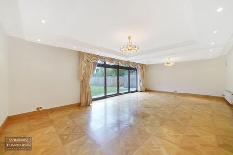 5 bedroom detached house to rent, South Hill Avenue, Harrow On The Hill HA1