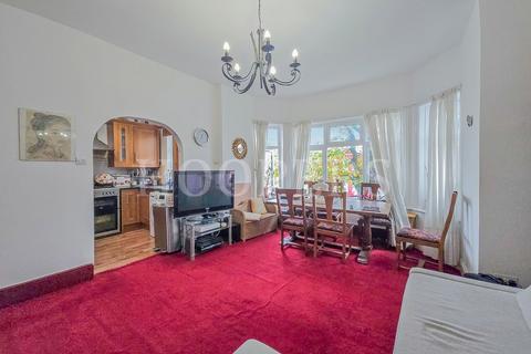 2 bedroom flat for sale, Walm Lane, London, NW2