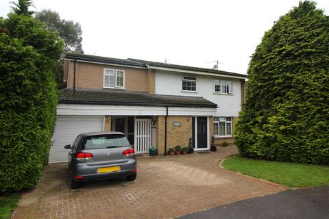 6 bedroom detached house for sale, Upton Close, Longthorpe, Peterborough