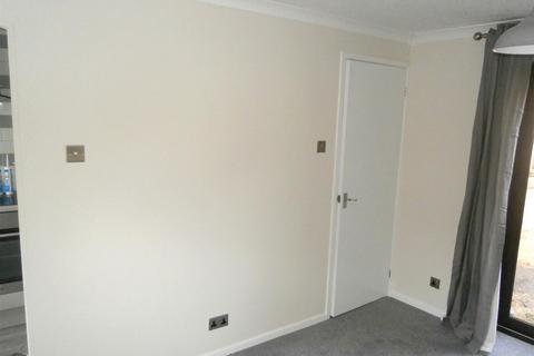 2 bedroom flat to rent, Ingram Court, Norwich