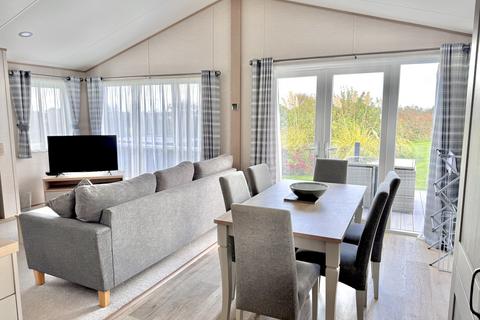 3 bedroom lodge for sale, NEWQUAY TR8