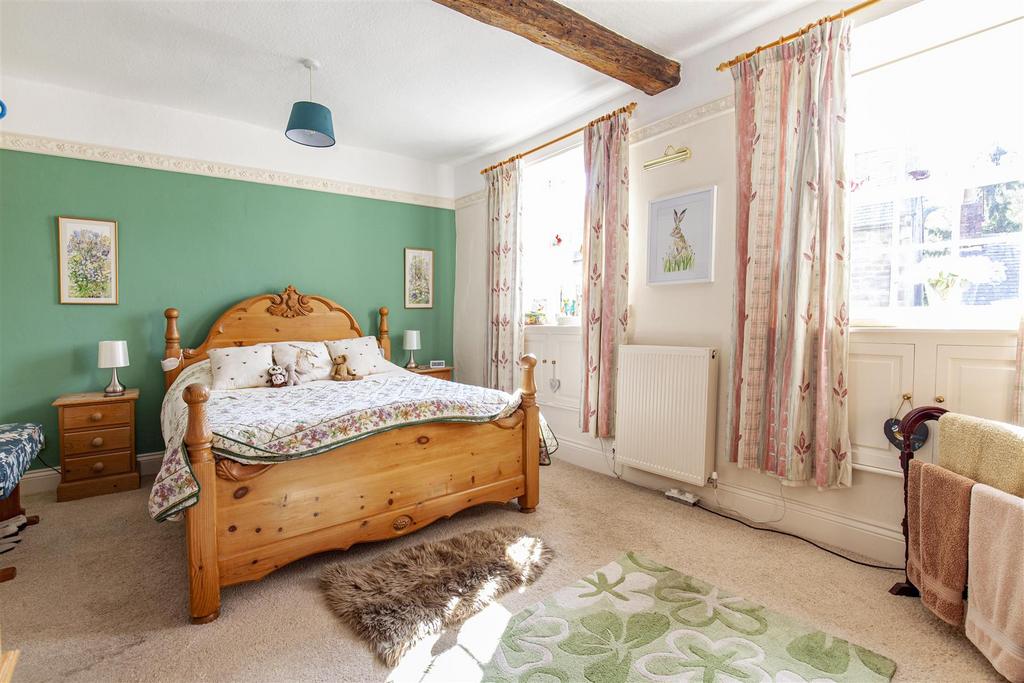 Bedroom 2-1.jpg