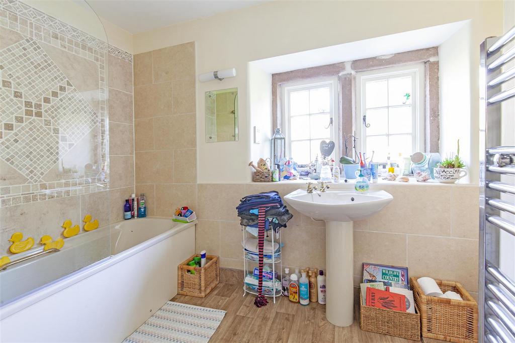 Bathroom-1.jpg