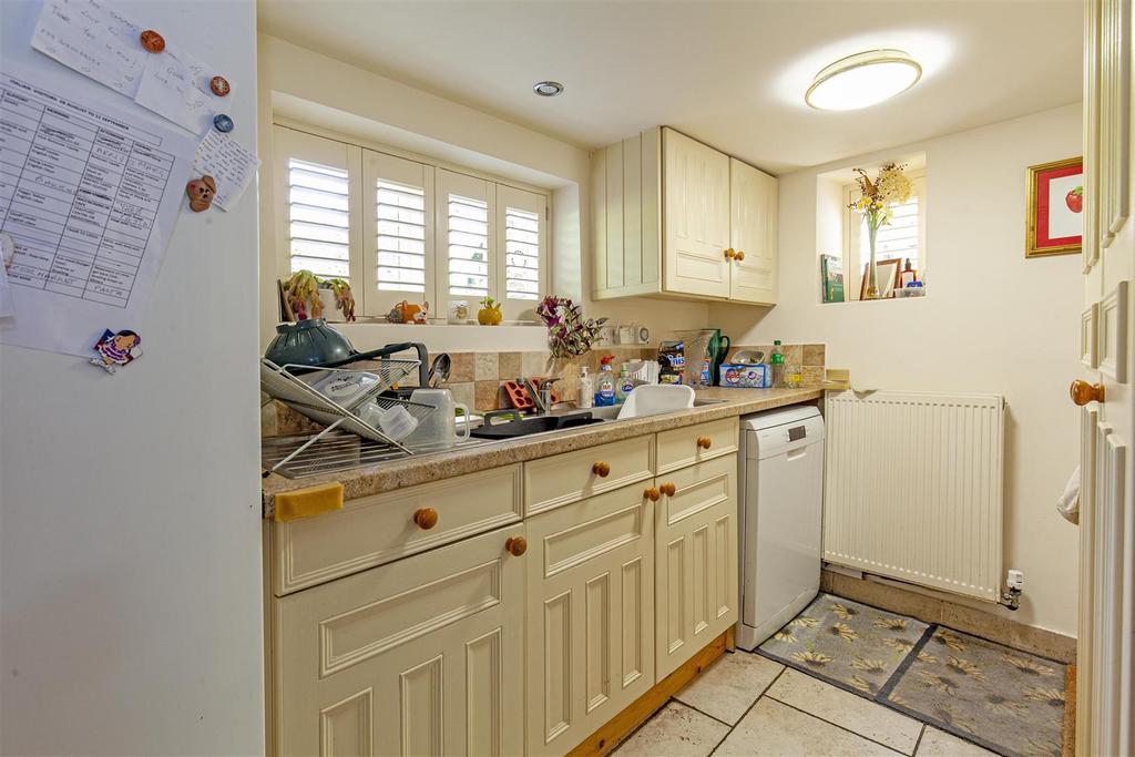 Utility Room-1.jpg