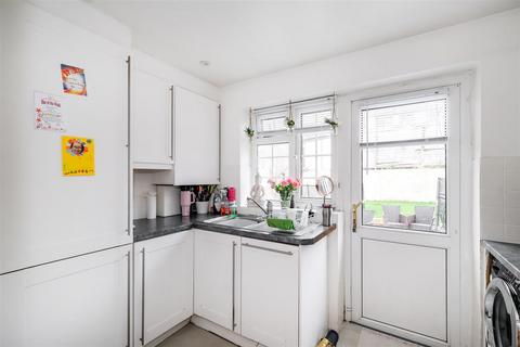 106a Connington Crescent, London, E4 6LA