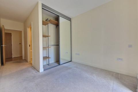 1 bedroom flat for sale, Needham Court, Blagrove Road, TW11 0EF