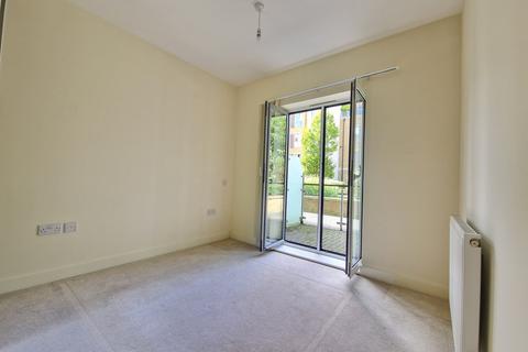 1 bedroom flat for sale, Needham Court, Blagrove Road, TW11 0EF