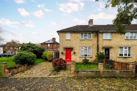 3 bedroom end of terrace house for sale, Connington Crescent, Chingford