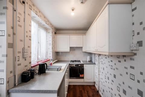 160 Connington Crescent, Chingford, London, E4 6LA