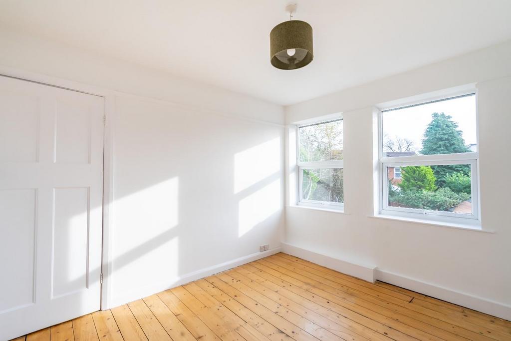 9 bede avenue-3.jpg