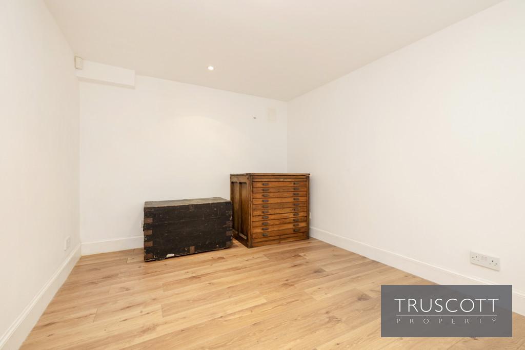 Double Bedroom 2