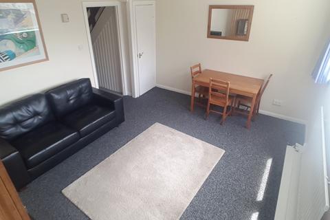 2 bedroom flat to rent, Windsor Court, Mount Pleasant, Swansea