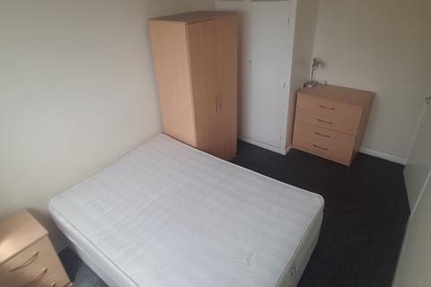 2 bedroom flat to rent, Windsor Court, Mount Pleasant, Swansea