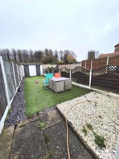 2 bedroom end of terrace house to rent, New Street, South Normanton