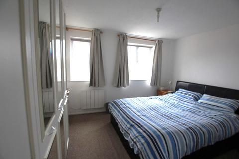 1 bedroom apartment for sale, Bream Close, Tottenham Hale, London, N17