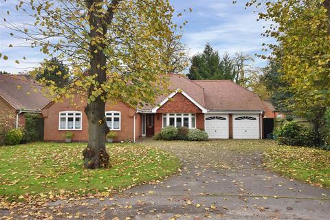 4 bedroom detached bungalow for sale, The Park, Newark