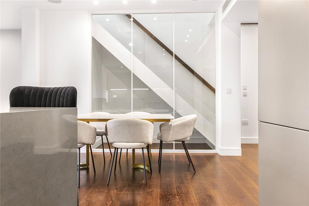 Kitchen/Reception