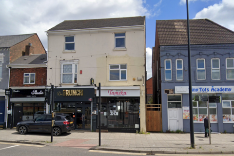 Retail property (high street) to rent, Walsall Street,  West Bromwich, B70