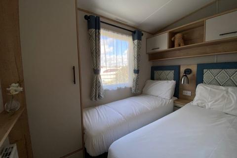 2 bedroom static caravan for sale, Wood Park