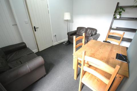 3 bedroom terraced house to rent, Cambridge Street, Leicester