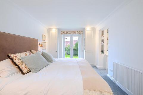 19 Jubilee Drive, Failand, Bristol, BS8 3XD