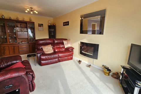 2 bedroom maisonette for sale, Turnpike Road, Newbury RG14