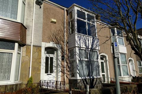 2 bedroom flat to rent, Rhyddings Terrace, Brynmill, Swansea