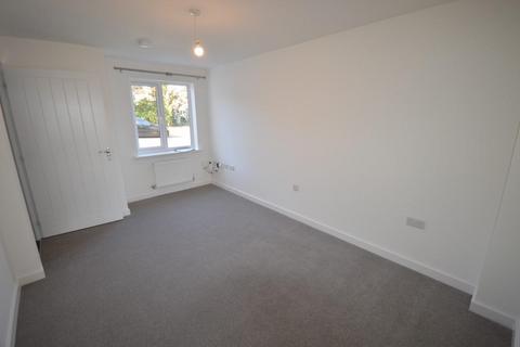 2 bedroom terraced house to rent, Bickland View, Falmouth