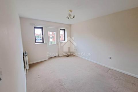 2 bedroom flat to rent, 7 The Pines, Worksop, Nottinghamshire