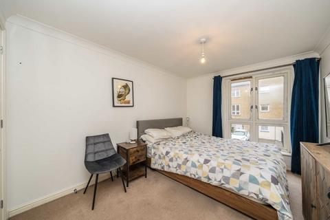 2 bedroom flat to rent, Amhurst Road, London E8