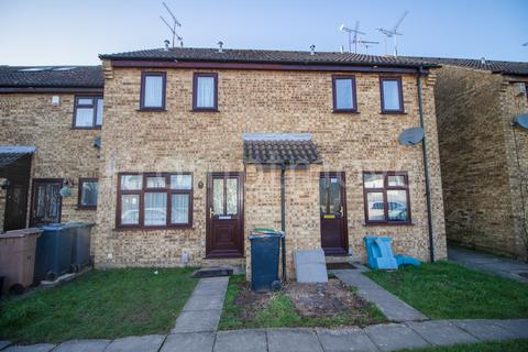 1 bedroom house to rent, Chiltern Gardens Luton LU4 9RL