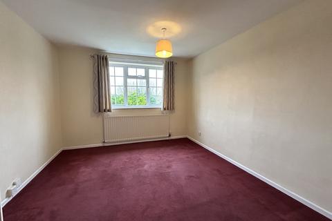 3 bedroom house to rent, Stourbridge Road, Catshill B61