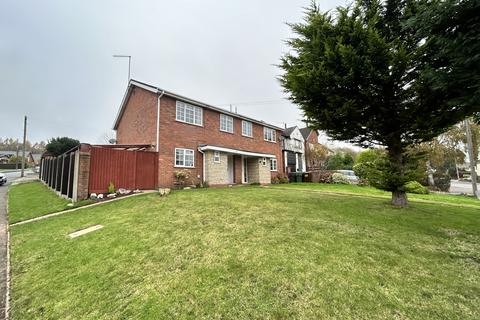 3 bedroom house to rent, Stourbridge Road, Catshill B61