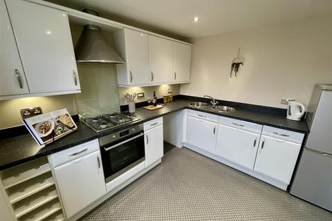 2 bedroom apartment for sale, Scholars Park, Darlington